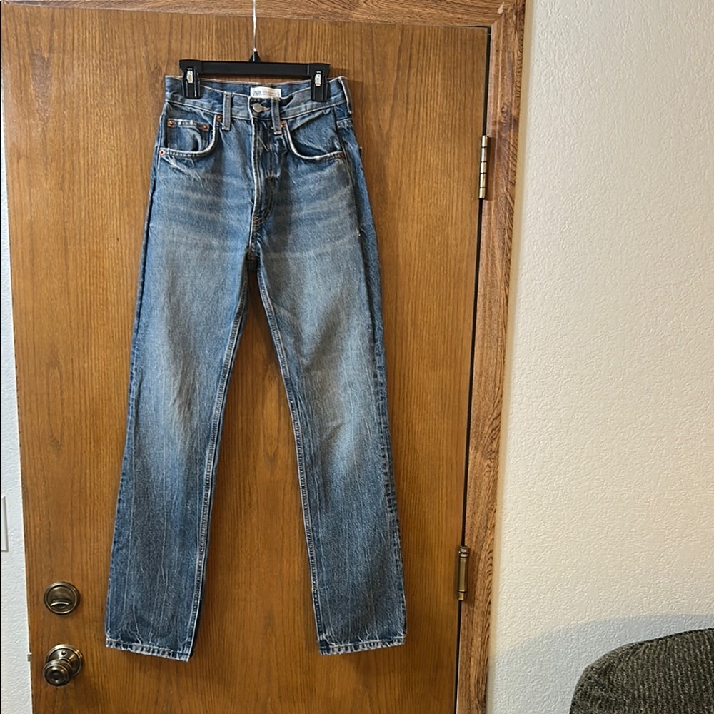 Zara Blue Straight Leg Jeans Timeless Style
